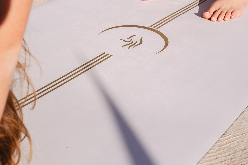 Offrez un tapis de yoga Shiva Moon Offrez le tapis de yoga Shiva Moon pour la fête des mamans