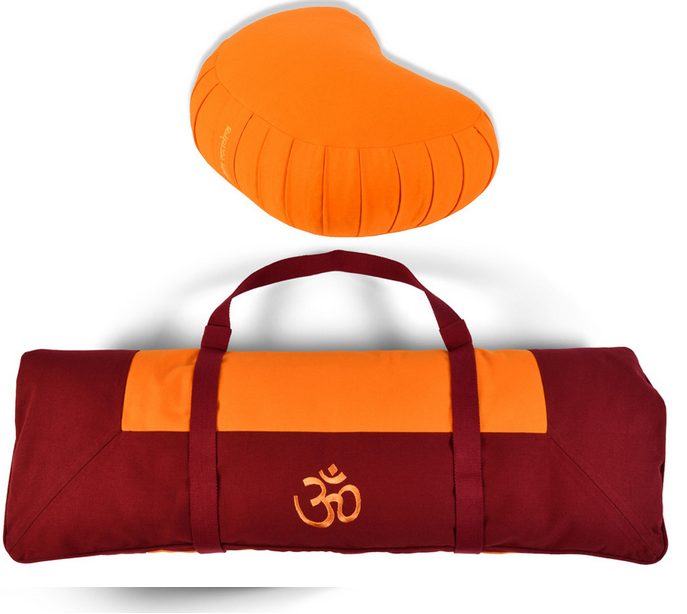 Le Kit Tapis de Méditation Tibétain est disponible dans les promos de l'été Chin Mudra Kit Tapis de Méditation Tibétain Bordeaux/Orange Safran par Chin Mudra