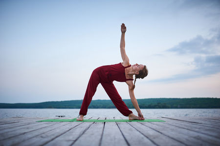 Comment réaliser Parivrtta Trikonasana 