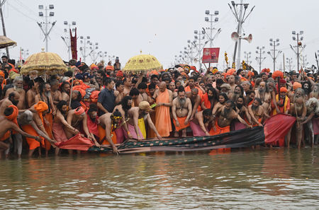 Maha Kumbh Mela : le plus grand pélerinage de l'humanité Maha Kumbh Mela : tous les 144 ans