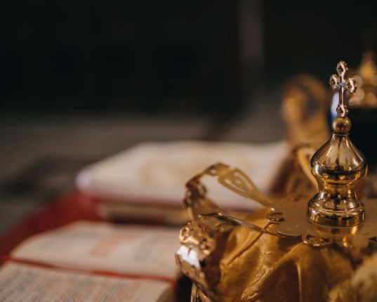 Le  Maha mantra Hare Krishna