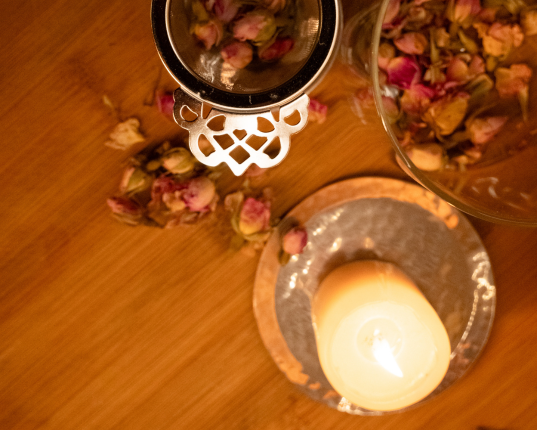 Les bougies et l'encens pour le yoga et la méditation